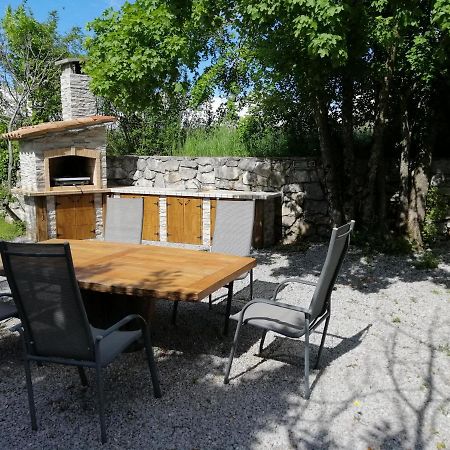 Apartma Louis Dutovlje Exterior photo