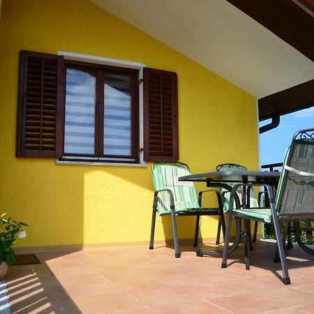 Apartma Louis Dutovlje Exterior photo